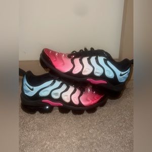 Wmns Air VaporMax Plus ‘Rocket Pop’